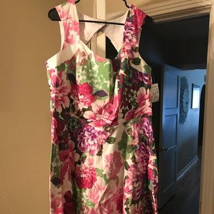 Keyhole Back Floral Swing Dress
